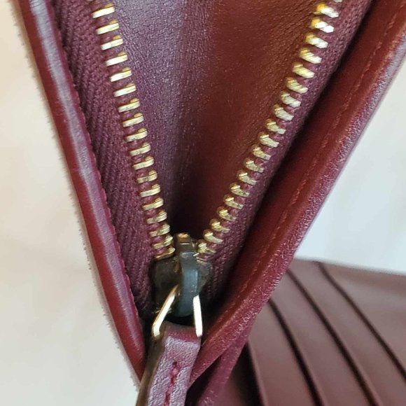 GUCCI Vintage Bordeaux Leather Compact Wallet w COA - Picture 16 of 16